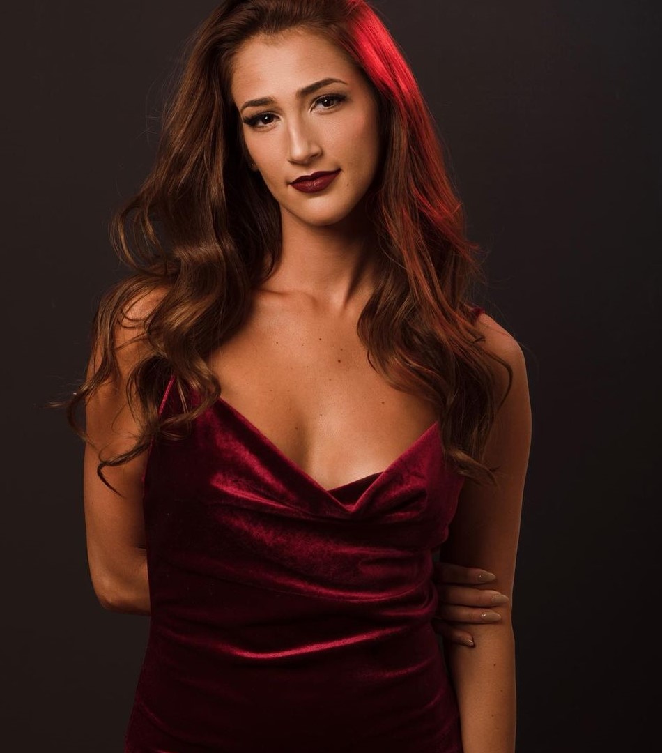 Amber Ardolino (Stage Actress) Wiki, Biography, Age, Boyfriend, Family, Facts, and Many More.