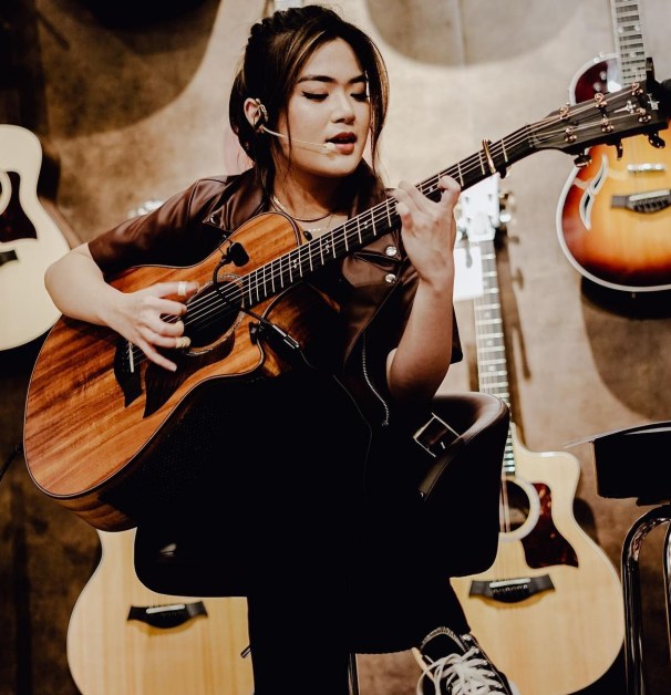 Josephine Alexandra (Guitarist) Wiki, Biography, Age, Boyfriend, Family, Facts, and Many More.